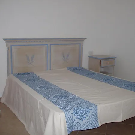 Sleeps 6 Pool Air Con Wifi * Budoni